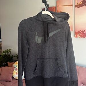 Nike Charcoal Pullover Hoodie gently used. Great for the gym during winter!